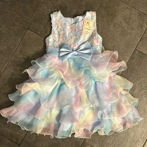 NWT! Girls ruffled formal dress, size 130/ size 6, Lamgool